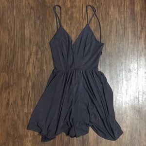 🖤 Dark gray strappy romper 🖤